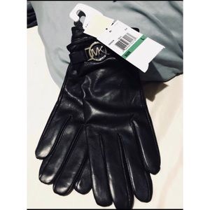 Michael Kors Gloves